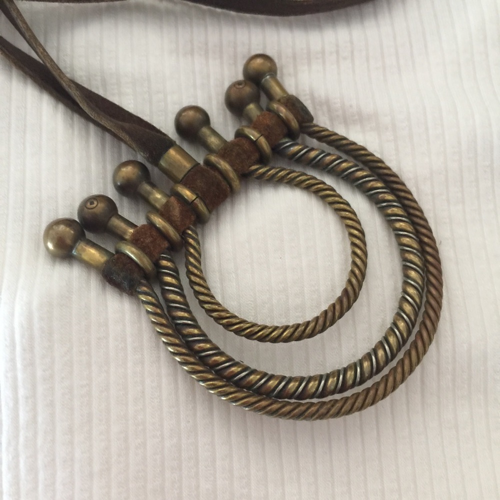 Metal Pendent Velvet Rope Necklace